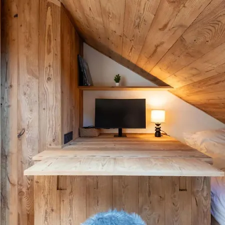 Troillet 11 דירה